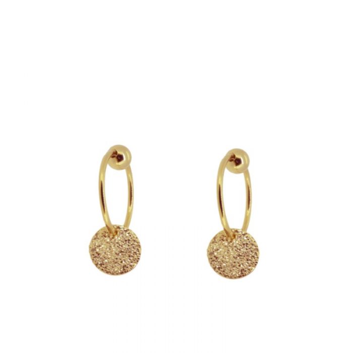 pendientes con chapa brillante